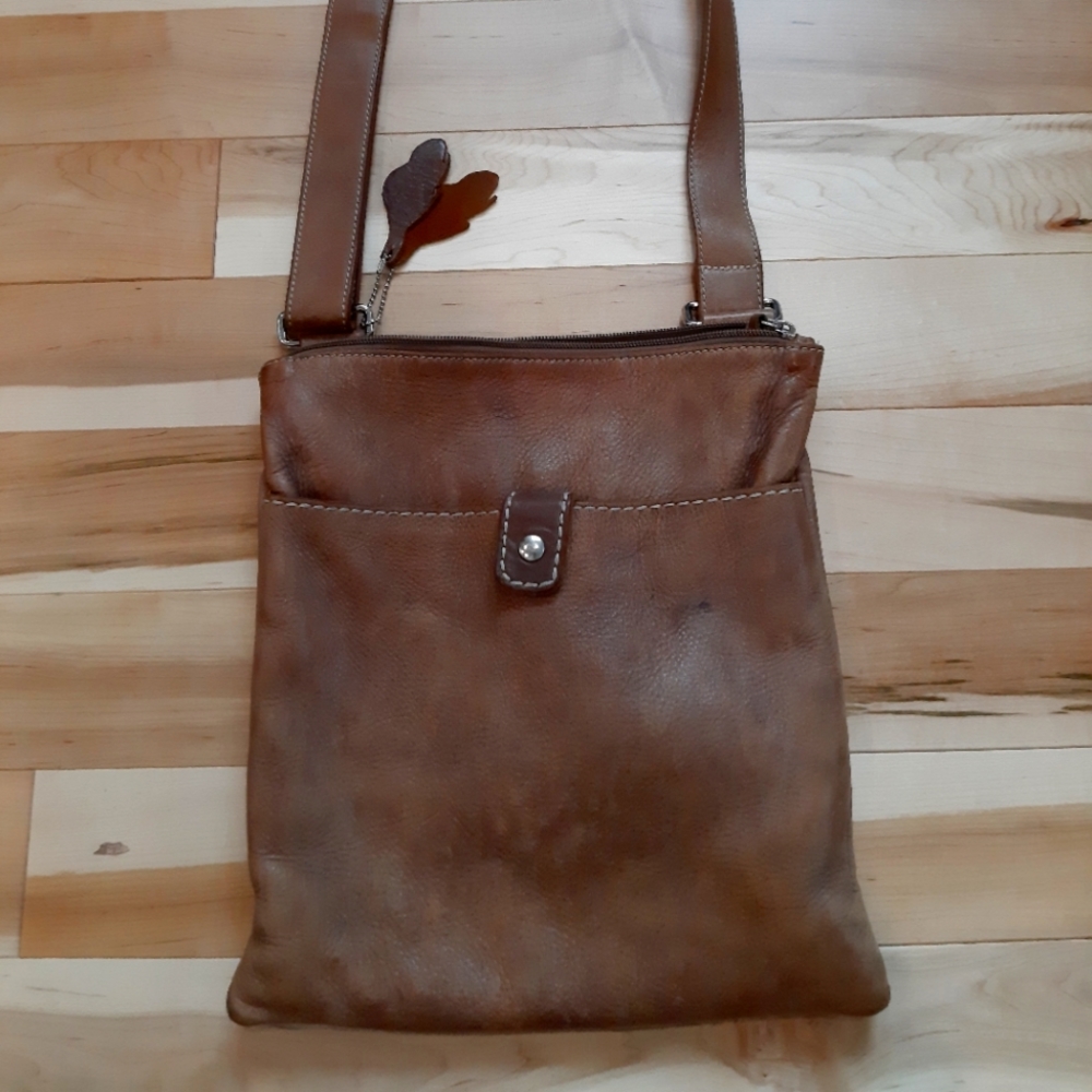 Roots large crossbody bag.